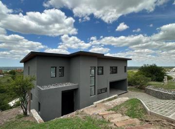 Casa · 287m² · 3 Ambientes · 2 Cocheras · Venta Casa 3 Dorm. La Deseada La Calera Cordoba