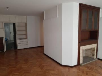 Departamento · 110m² · 4 Ambientes · Piso Al Frente Muy Buena Luz.