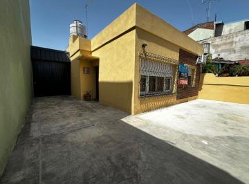 Casa de 3 ambientes, La Matanza · Casa 4 Amb. con Cochera, Jardín y Quincho.