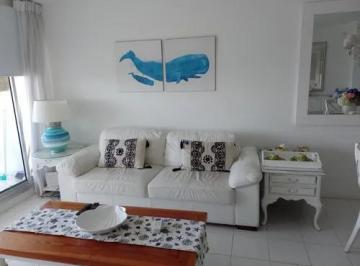 Departamento · 60m² · 3 Ambientes · 1 Cochera · Apartamento - Punta del Este