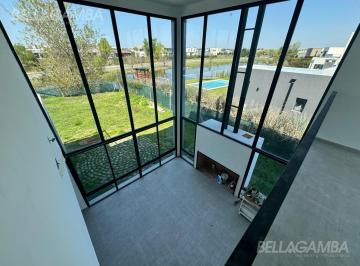 Casa · 190m² · 5 Ambientes · 2 Cocheras · Casa Venta El Canton Escobar 5 Ambientes a Estrenar