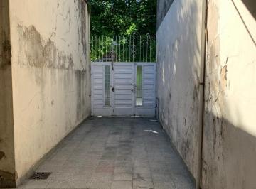 Casa de 3 ambientes, La Matanza · Invertí en Futuro: Casa con Local en El Corazón de Villa Celina