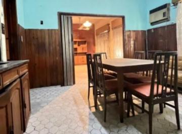 Departamento · 192m² · 4 Ambientes · 1 Cochera · PH en Primer Piso