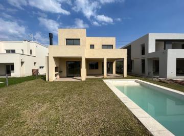 Casa · 200m² · 4 Ambientes · 2 Cocheras · Casa en Venta 3 Dorm. en Tipas, Nordelta, Tigre