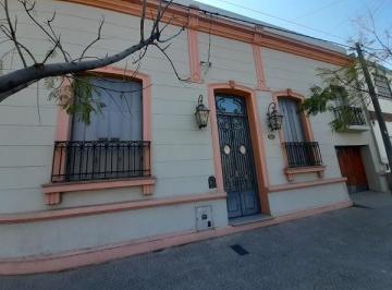 Casa de 6 ambientes, Córdoba · Casa de Estilo Reciclada! un Sueño!