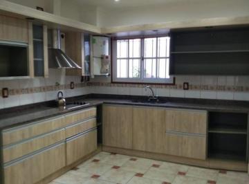 PH · 100m² · 3 Ambientes · Excelente PH 3 Amb. Al Frente Guemes - Apto Credito Usa142.000