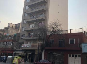 Departamento de 1 ambiente, Floresta · Monoambiente Al Frente con Balcón · Baño Completo · Floresta