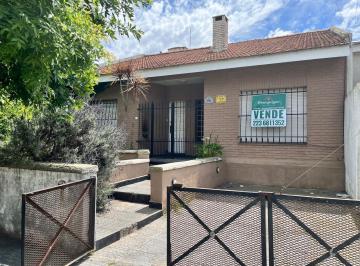 Casa · 141m² · 4 Ambientes · 1 Cochera · Casa en Venta en Punta Mogotes