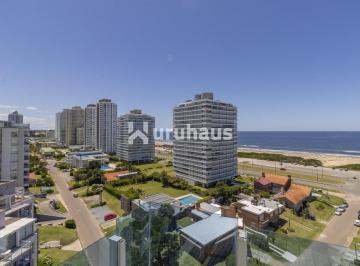 Foto1 · Venta Apartamento Tres Dorm. Punta del Este Playa Brava Terraza con Parrillero Torre o