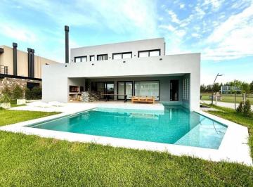 Casa · 400m² · 4 Ambientes · Casa Chalet en Alq. Temporario en Laguna Grande, Villanueva, Tigre