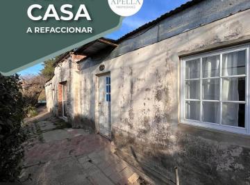 Casa · 75m² · 2 Dormitorios · Venta - Casa a Refaccionar
