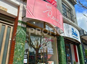 Local comercial · 406m² · 3 Ambientes · Local Comercial y Departamentos en Block en Berazategui