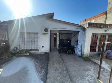 Casa de 3 ambientes, Lomas de Zamora · Oportunidad en Temperley!