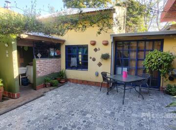Casa · 150m² · 4 Ambientes · Muy Linda Casa 2 Ambientes con Departamento en El Fondo