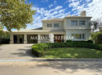 MSB-MS3-7814_2 · Casa en Venta La Concepción II