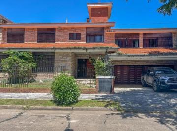 Casa · 618m² · 7 Ambientes · Casa en Venta en Martínez, San Isidro, G. B. a. Zona Norte