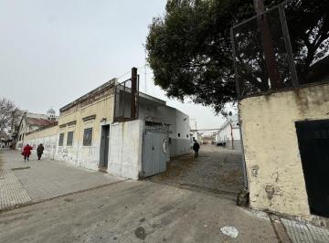 Bodega-Galpón · 1350m² · Galpón en Alquiler - Pompeya