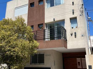 Departamento · 97m² · 3 Ambientes · 1 Cochera · Impecable PH Al Frente - Primer Piso - Z/don Bosco