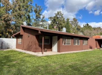 Casa de 4 ambientes, Pilar · Casa en Venta en de Vicenzo Chico