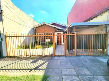 Casa de 3 ambientes, Ituzaingó · Chalet en Venta en Ituzaingo Norte
