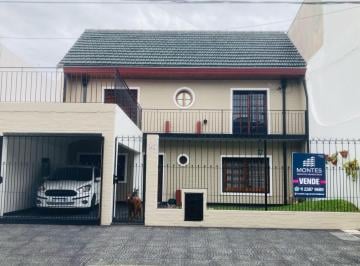 Casa de 4 ambientes, La Matanza · Casa en Venta de 4 Amb. con Parque y Quincho