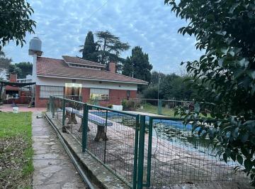 Quinta vacacional de 4 ambientes, Florencio Varela · Quinta en Florencio Varela Apta Credito