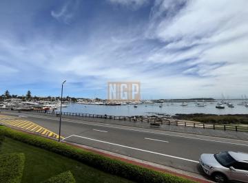 Foto1 · Primera Linea con Vista Al Puerto