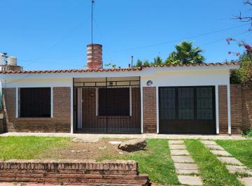 Casa de 5 ambientes, Córdoba · Alquilo Casa 2 Dorm., Garage, Patio en Marques de Sobremonte