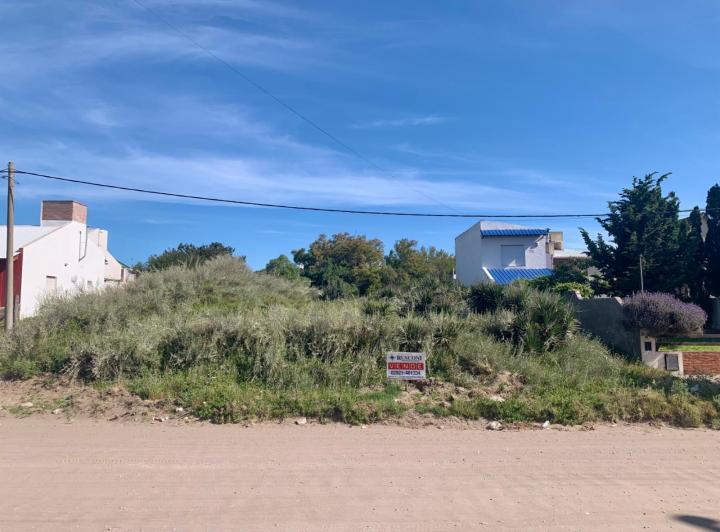 Terreno · 826m²