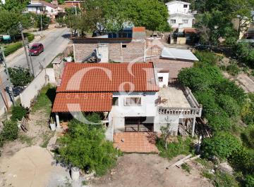 Casa de 4 ambientes, Villa Santa Cruz del Lago · Casa 2 Dor con Lote de 2.700 m² en Calle Principal de Villa Santa Cruz del Lago