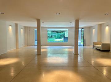 Casa de 7 ambientes, Palermo · Espectacular Casa en Venta en Barrio Parque con Jardín y Pileta.