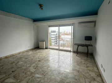 Departamento de 4 ambientes, Parque Patricios · Venta Departamento 4 Ambientes en Parque Patricios con Balcón