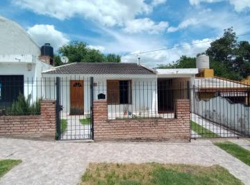 Casa de 5 ambientes, La Calera · Casa 3 Dorm. - B° Stoecklin - La Calera