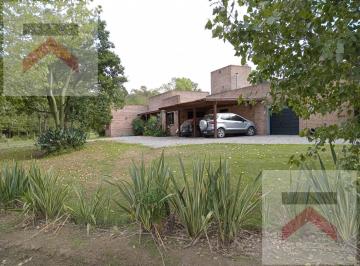 Casa · 213m² · 5 Ambientes · 3 Cocheras · Casa 3 Dorm Mas Dependencia Piscina Lote 3000 m² Colonia de Chacras Cardales