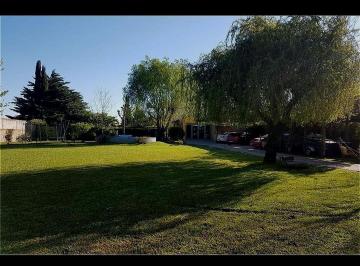 Quinta vacacional · 150m² · 5 Ambientes · 6 Cocheras · Casa Quinta en Venta en Las Malvinas