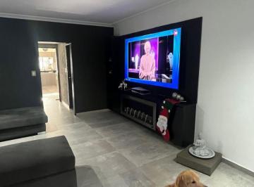 PH de 4 ambientes, Versalles · Versalles. Roma 900. Duplex 4 Ambientes Cochera. Piscina "Impecable "