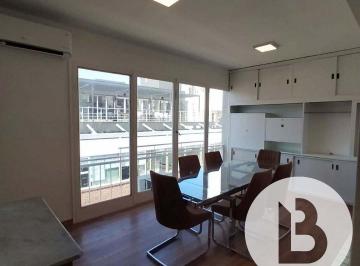 Departamento · 111m² · 8 Ambientes · Oportunidad! Departamento en Venta 3 Dorm. - Renovado a Cero!