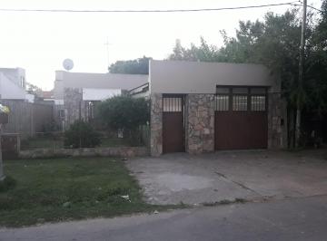 Casa de 6 ambientes, La Plata · Casa de 3 Dorm.