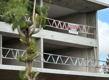 Local comercial · 76m² · 1 Ambiente · Local en Venta en Gorina