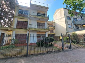 Departamento de 3 ambientes, Almirante Brown · Departamento 3 Ambientes - Planta Baja - con Jardin Propio