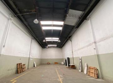 Bodega-Galpón · 400m² · Deposito con Oficinas