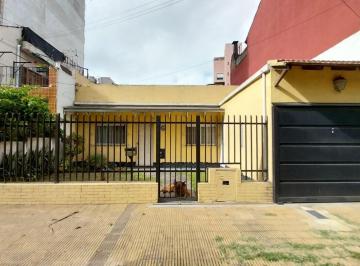 YAR-YAR-25022_2 · Casa 3 Ambientes. | Guemes 5144
