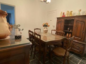 Casa de 3 ambientes, Morón · Casa de 300 m² con 2 Habitaciones en Venta en Morón