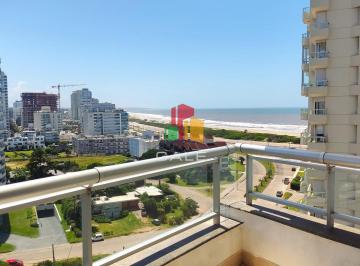Foto1 · Excelente Apartamento con Vistas a Playa Brava!