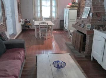 Casa · 180m² · 3 Ambientes · 2 Cocheras · Casa en Venta en Haedo