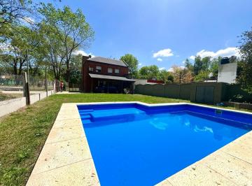 Casa · 82m² · 4 Ambientes · 1 Cochera · Casa en Venta 3 Dorm. Roldan
