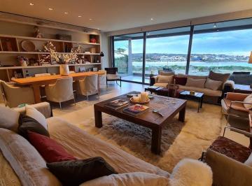 Departamento · 216m² · 4 Ambientes · Apartamento en Venta Tiburón Terrazas – Frente Al Mar, 3 Suites Servicio, Terrazas con Parrillero