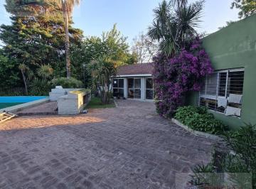 Casa · 130m² · 7 Ambientes · 3 Cocheras · Casa en Venta