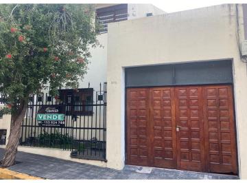 Casa · 157m² · 5 Ambientes · 1 Cochera · Vendta Casa 2 Plantas C/cochera a m Duarte Quiros