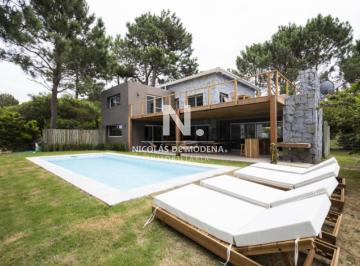 Foto1 · Casa en Venta en Pinar del Faro, José Ignacio, de 4 Dorm. con Piscina y Parrillero.